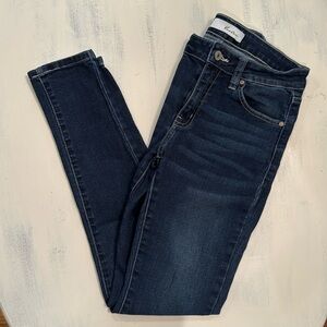 Like New Kancan skinny jeans